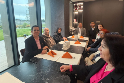 Bursa’da emeklilerden LÖSEV'e 23 Nisan hediyesi