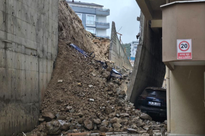 Bursa'da istinat duvarı faciası! Yağış sonrası çöktü...