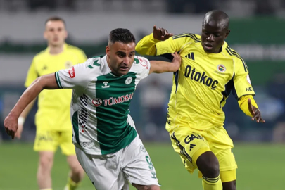 Deniz Türüç'ten Fenerbahçe sonrası soyunma odasında olay konuşma