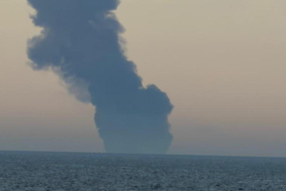 İran, Umman Denizi'nde bir konteyner gemisini hedef aldı