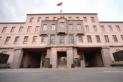 Milli Savunma Bakanlığı açıkladı: Ankara'da bir helikopter kaza kırıma uğradı