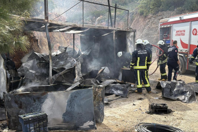 Antalya'da işçilerin kaldığı alanda yangın