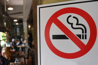 O ülkede 2009'dan sonra doğanların sigara satın alması yasaklanıyor