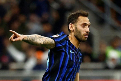 Dünya devleri pusuda bekliyordu! Hakan Çalhanoğlu kararını verdi: Tek bir şartla