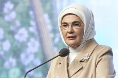 Emine Erdoğan'dan 23 Nisan mesajı