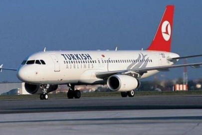 İran'da mahsur kalan THY uçağı yurda döndü