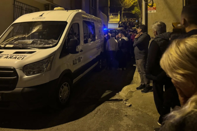 Karısını boğazından silahla vurarak öldürdü!