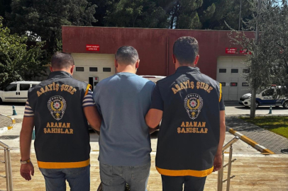 Manisa'da 28 yıl 11 ay hapis cezasıyla aranan firari yakalandı