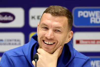 Schalke şampiyonluk yarışında önde!