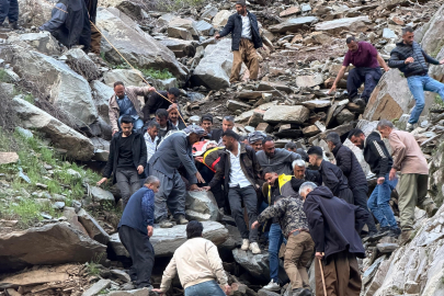 Şırnak'ta pancar toplamaya gitti, kayalıklardan düşerek yaralandı