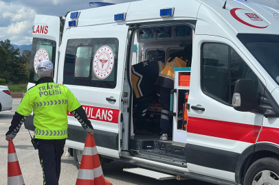 Burdur'da otomobil ile motosiklet çarpıştı: 2 yaralı