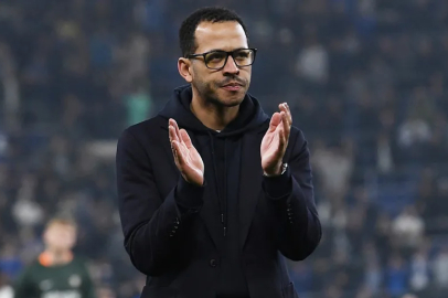 Chelsea'den Liam Rosenior'a olay tazminat! 6,5 yıllık sözleşmenin faturası ağır oldu