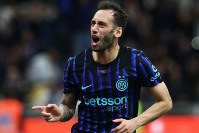 Hakan Çalhanoğlu kararını verdi! İmza için tek şartı var