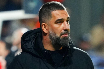 UEFA'da Arda Turan'a ceza! Zorunlu eğitime tabi tutulacak