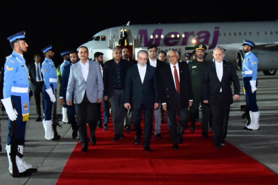 Arakçi, Pakistan Genelkurmay Başkanı Munir ile İslamabad’da görüştü