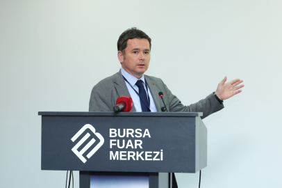 Bursa Osmangazi Belediye Başkanı Aydın projelerini uluslararası kongrede tanıttı