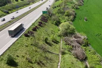 Bursa'da "Otoyola 5 yaşında çocuk bırakıldı" ihbarı ekipleri alarma geçirdi