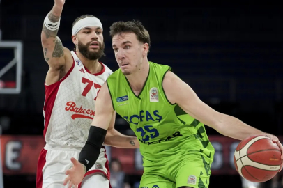 TOFAŞ, Bahçeşehir Koleji'ne kaybetti