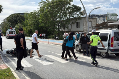 Antalya'da motosikletler çarpıştı: 3 yaralı