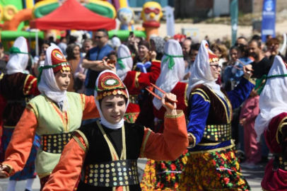 Bursa Osmangazi’de çocuk karnavalı