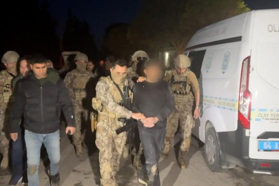 İhbara giden polislere silahlı saldırı! 2 polis yaralandı...