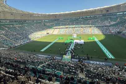 Kupa töreninde renkli anlar! Bursasporlu futbolcular seçtikleri şarkılarla çıktı...