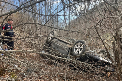 Tokat’ta otomobil şarampole uçtu: 2 yaralı