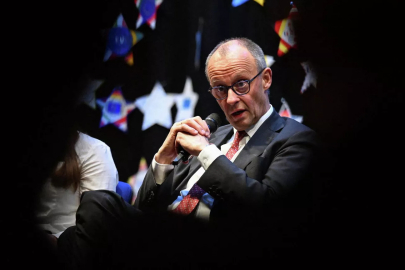 Merz: İran, ABD'yi küçük düşürüyor