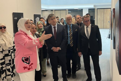 "What's In My Head" sergisi Bursa'da sanatseverlerle buluştu