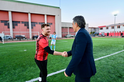 Bursa Gemlik’te işçi bayramı heyecanı yeşil sahaya taşındı