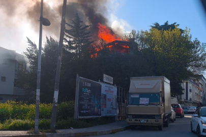 İstanbul Avcılar'da metruk binada yangın