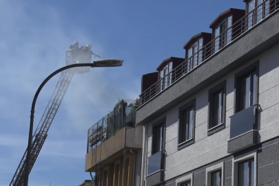 İstanbul Üsküdar’da korkutan çatı yangını