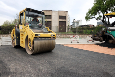 Bursa Osmangazi’den Hamitler’e 300 tonluk asfalt desteği