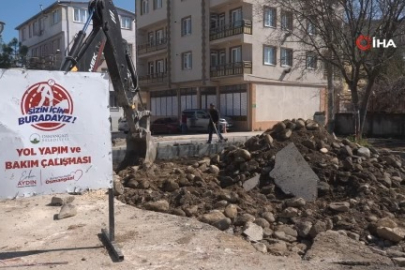 Bursa Osmangazi’den Hamitler’e 300 tonluk asfalt desteği