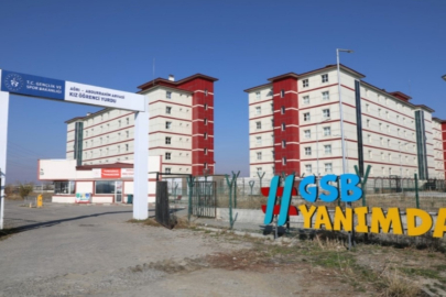 Ağrı'da yurtta tahliye edilen binadaki kokunun nedeni biber gazı çıktı