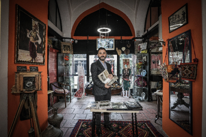 Biriktirdiği fotoğraflarla "Eski Bursa"yı gözler önüne seriyor