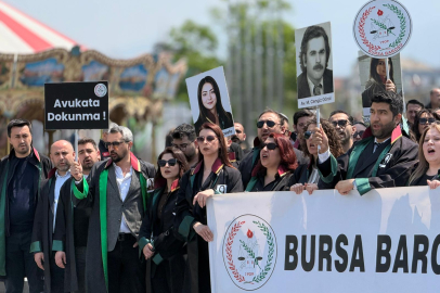 Bursa’da avukatlara yönelik şiddete tepki yürüyüşü