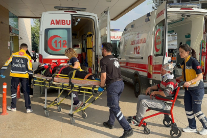 Bursa'da iki araç çarpıştı: 3 kişi yaralandı