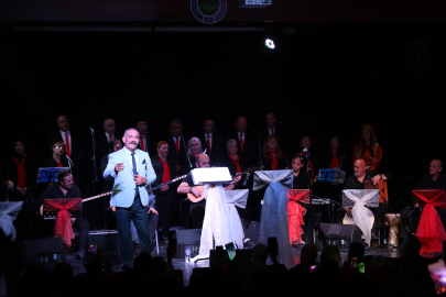 Bursa İnegöl Belediyesi Thm Korosundan kulakların pasını silen konser