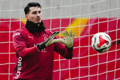 Galatasaray, Uğurcan Çakır'a verdiği sözü gerçekleştiriyor