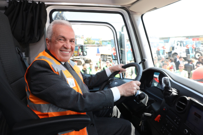 Bursa'da Nilüfer Belediyesi’nin yeni araçları yollarda