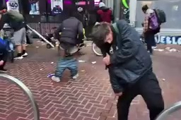 ABD’de uyuşturucu krizi derinleşiyor! Adeta zombi gibiler...