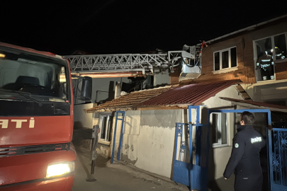 Edirne'de evin girişindeki beton zeminin çökmesi nedeniyle 1 kişi yaralandı