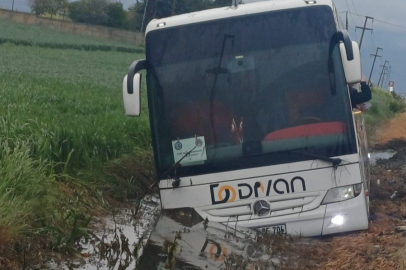 Tekirdağ'dan Edirne'ye 1 Mayıs kutlamalarına giden işçileri taşıyan otobüs kaza yaptı: 1 yaralı