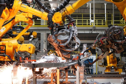 Toyoto'dan atak: 3 fabrika kurup üretimi üç katına çıkaracak!