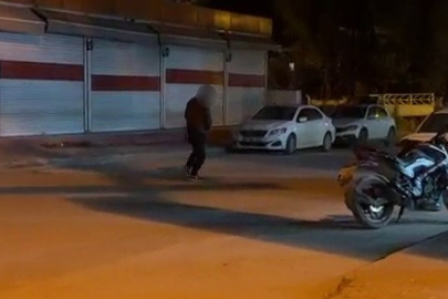 Elazığ'da madde bağımlısı yolun ortasında yalpalayarak ilerledi