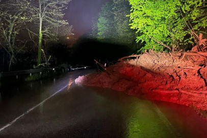 Ordu'da heyelan nedeniyle yol ulaşıma kapandı