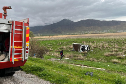 Van'ın Gevaş ilçesinde trafik kazası: 2 yaralı