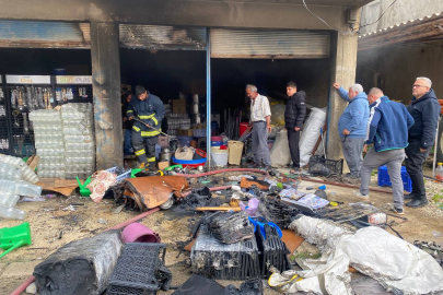 Antalya'da depoda çıkan yangın söndürüldü