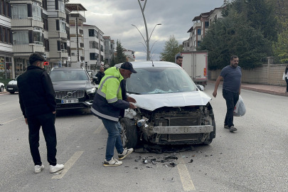 Elazığ'da trafik kazasında 4 kişi yaralandı